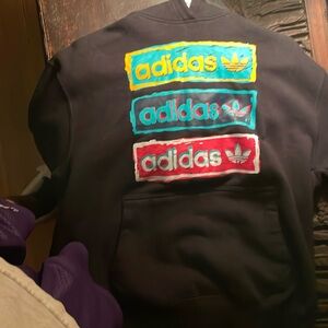 Selling for cheap, because i’m trying to get rid of things in my closet.
